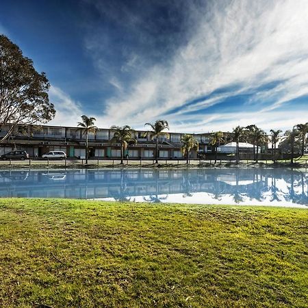 Rivers Apartments Motel Sale Gippsland Екстериор снимка