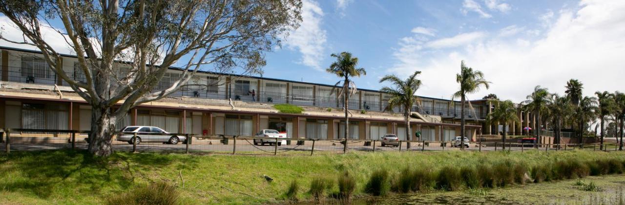 Rivers Apartments Motel Sale Gippsland Екстериор снимка